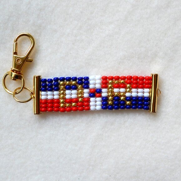 Dominican Republic DR flag bead keychain / bag charm, handmade, 30% to charity - Picture 2 of 5